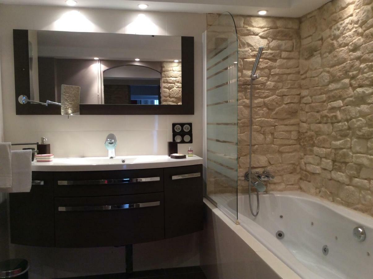 Clot De Felines Chambre Spacieuse Hotel Entrevaux Ngoại thất bức ảnh